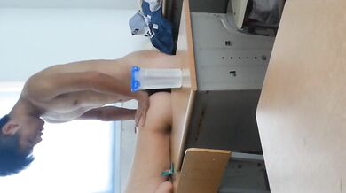 教室里的小浪漫  饥渴学生小情侣在教室直接啪啪 口交全集整理 (1)